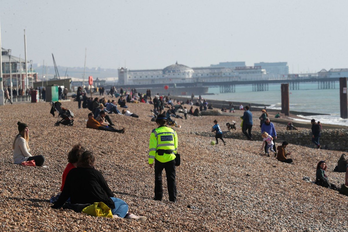 Will you be going to the beach this summer?
inyourarea.co.uk/news/daytime-b… 
#covid #fine #ebo #beach #seafront #eastbourne #pleaseshare