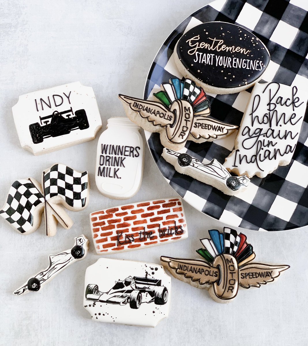 TRock00's tweet photo. Bouge Cookie Co. (@TrudiAna) thinks the #Indy500Winner deserves a cookie to enjoy with that winner’s bottle of milk! #IMS @jdouglas4 Happy #Indy500 weekend! https://t.co/NykIgHfhrF