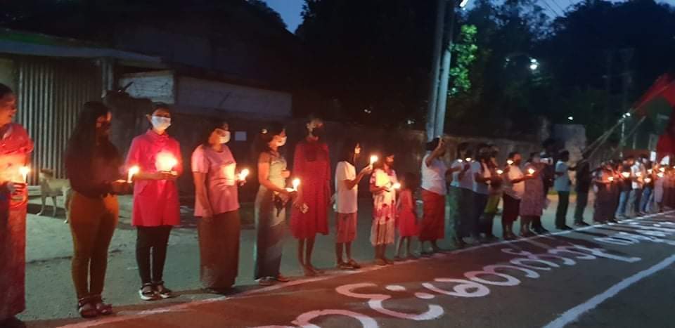 ariel16557232's tweet photo. Scenes of people protesting against the military dictatorship in Hpakant's Mashikahtaung ward. 
#May29Coup
#GlobalArmsEmbargo
#WhatsHappeningInMyanmar https://t.co/zdkSpR7B4x