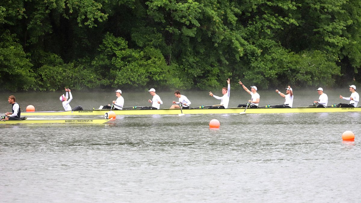 UW_Rowing tweet picture