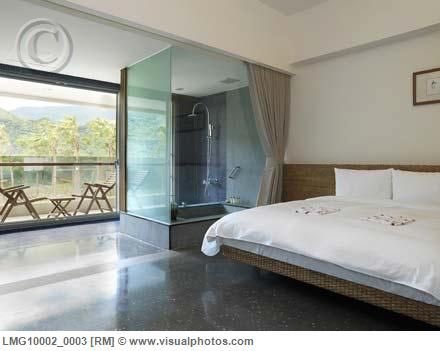 Хүний амьдралын хугацаанд яг үнэндээ унтлагын өрөө, усны өрөөнөөс илүү нэн чухал шаардлагатай байр хэрэггүй болохыг бид бүгд хожим ухаардаг нь харамсалтай. . .