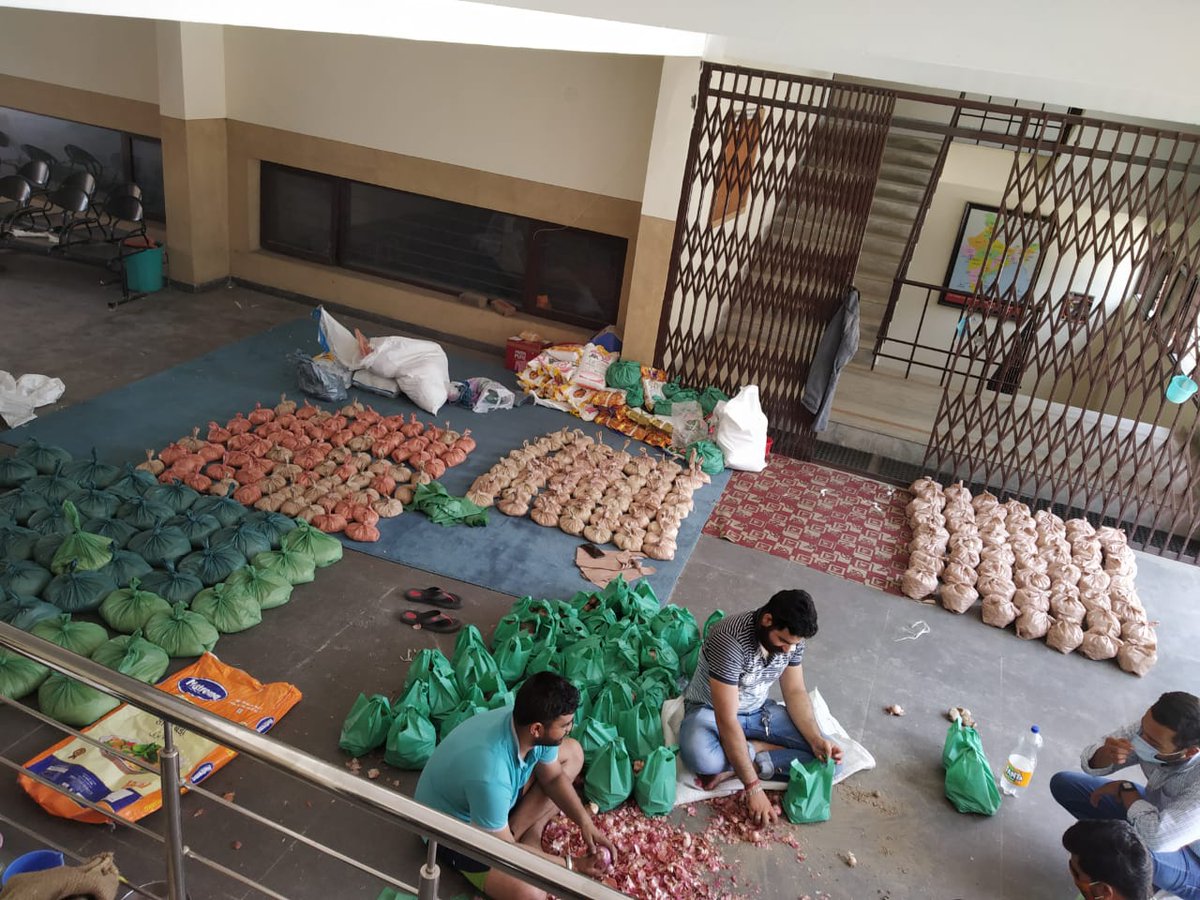vikas_pandita's tweet photo. Contributing a bit from our end for the relief of covid hit families. @_Suraj_koul @ktnkshp @Vikasbadhoria @hello_anshul @_NSSIndia @KirenRijiju @DrJitendraSingh @ShreySethi11 @dcjammuofficial @SydMannanHaider @JmuKmrPolice @AnupamPKher @DailyExcelsior1 @PTI_News @ANI https://t.co/jGCQVXHFGN