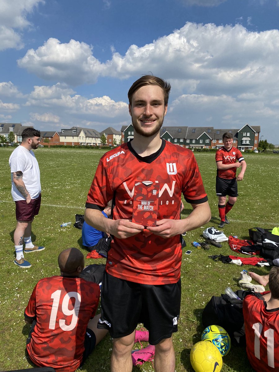 DarenC68's tweet photo. Final score @chalveysportsA 1 @SPSaintsFC res 2 Goals from Tai and Phil Wong. MOM @LpPhipps @legea_teamwear @EastBerkshireFL @vow_nutrition @Awards_FC_ @LBliss8 @crammo5 @christierney1 https://t.co/RM59r03yvh