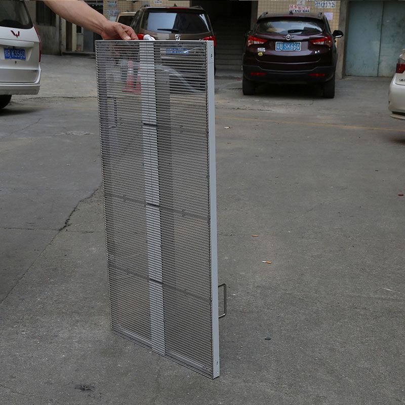 atop_led's tweet image. Customized design Transparent led display is produced beyond your imagination. atop8.com/customized-des… #glassledbillboard #transparentleddisplay