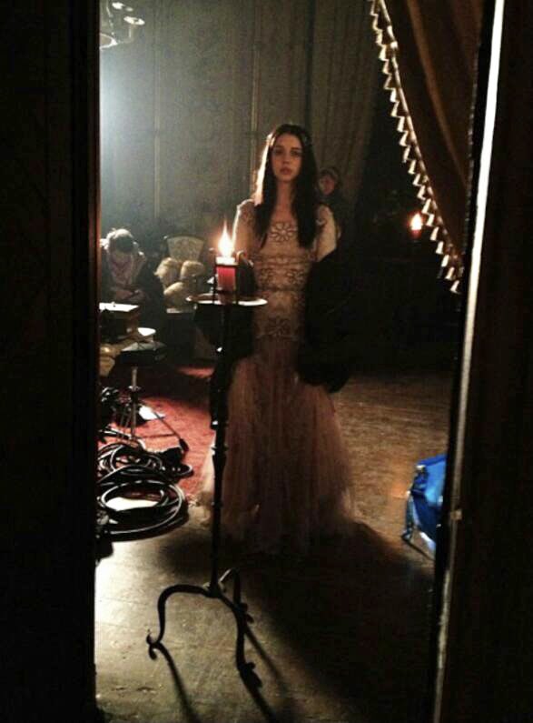 ReignedUsIn's tweet photo. The ladies BTS ~ filming at Charleville Castle
#Reign #ReignPilot #maryqueenofscots #adelaidekane #caitlinstasey #annapopplewell #lolatash #kenna #lola #natalia https://t.co/i4rW2F0ceF