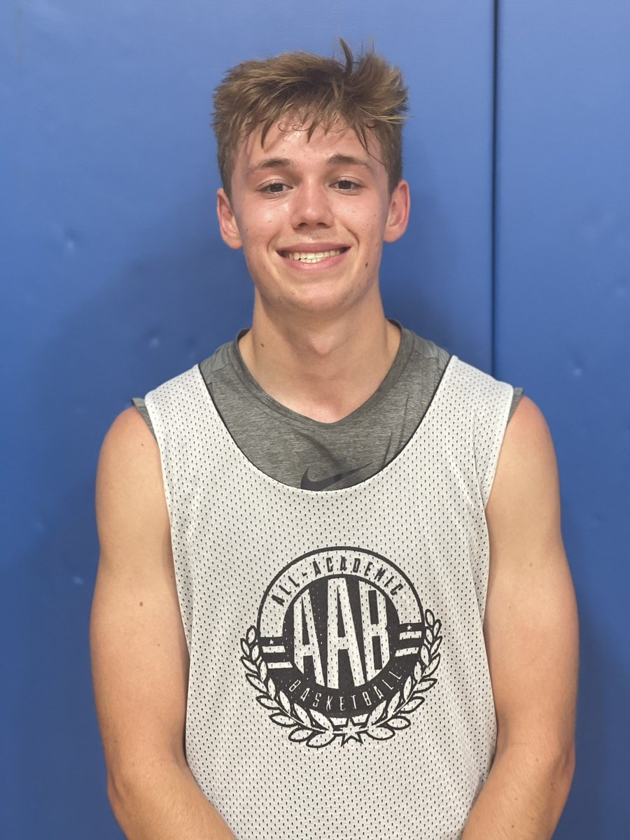 2022 Ryan Tertel (Pusch Ridge Christian Academy) with an impressive Day ☝🏻 of #AAB Vegas. 4.5 GPA is a regular on the #AAB circuit 🏀📚