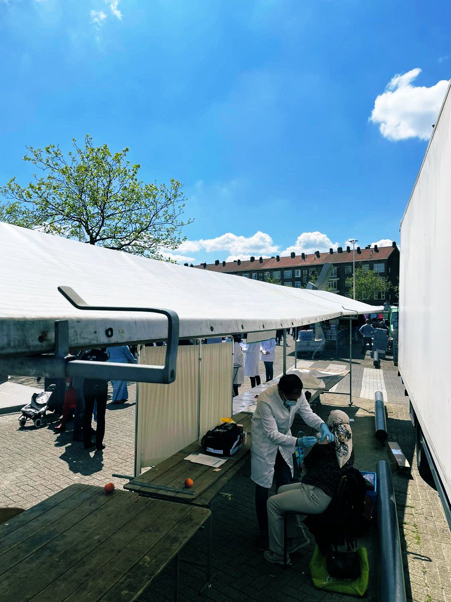 Vaccineren op Markt Rotterdam West