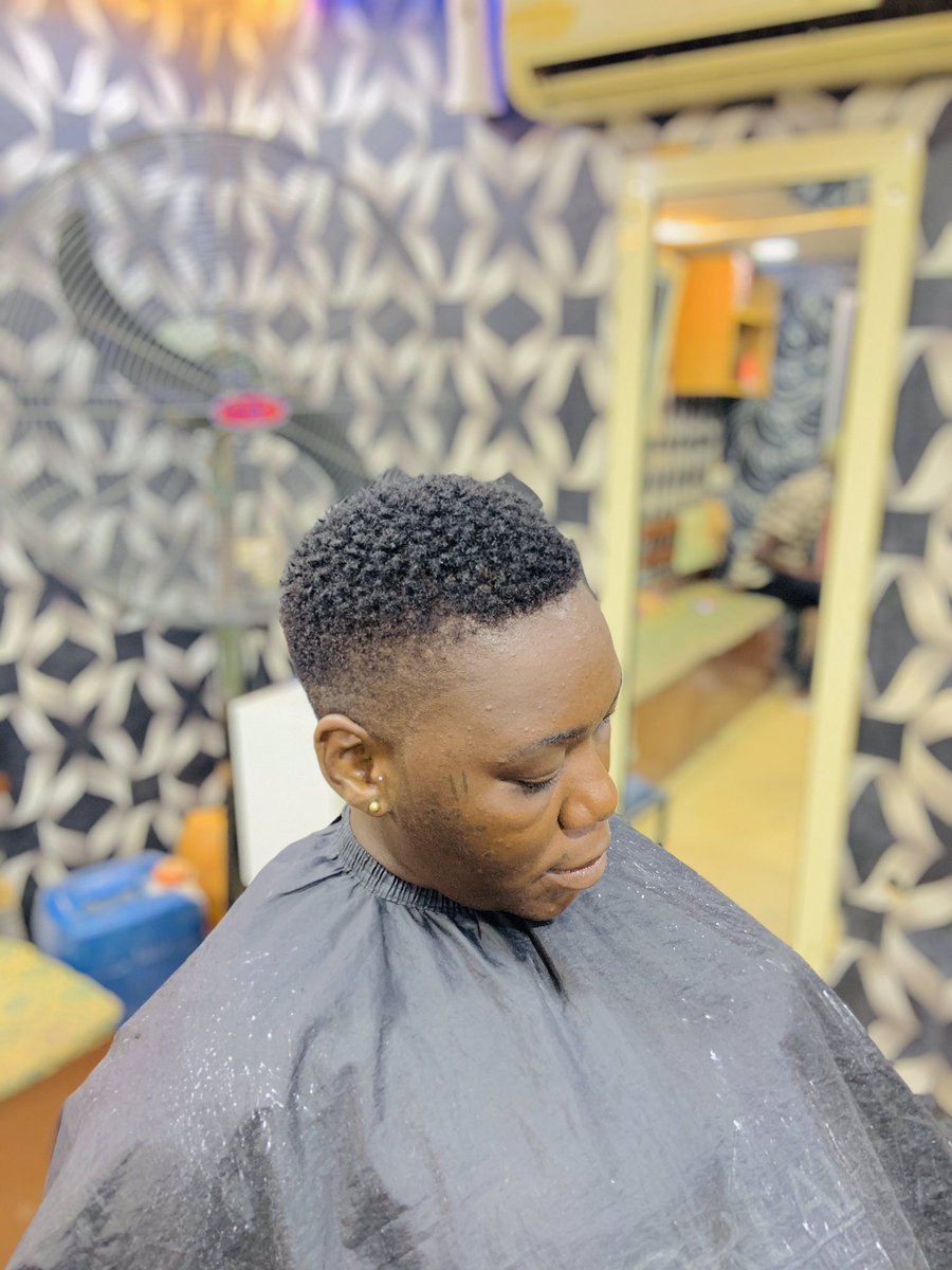 opeshowthebarbe's tweet image. Thank God for this great gift 💝 ,if not,where would I be, normally my parents can not afford me any of those expensive school,due to money issues,but now I’m grateful for where I am today,and Thanks to all my God sent people that has been supporting me, I’m forever loyal ❤️