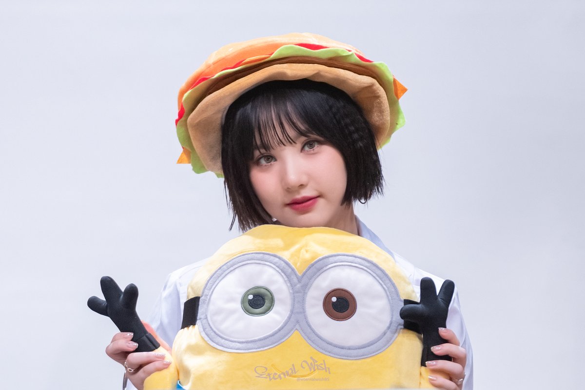 EternalWish95's tweet photo. 으나야 생일 축하해
사랑해🤍💙💜

ㅂㄱ ㅅㄷ
#25StarsInOurGalaxy
#HappyBirthdayEunha
#은하로_피어난_오월의_라일락 https://t.co/SRbWscsfmS