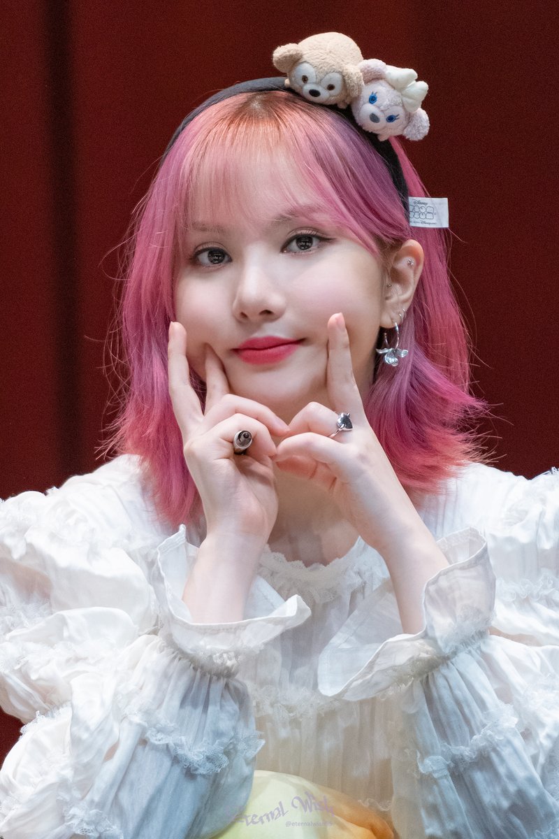 EternalWish95's tweet photo. 으나야 생일 축하해
사랑해🤍💙💜

ㅂㄱ ㅅㄷ
#25StarsInOurGalaxy
#HappyBirthdayEunha
#은하로_피어난_오월의_라일락 https://t.co/SRbWscsfmS