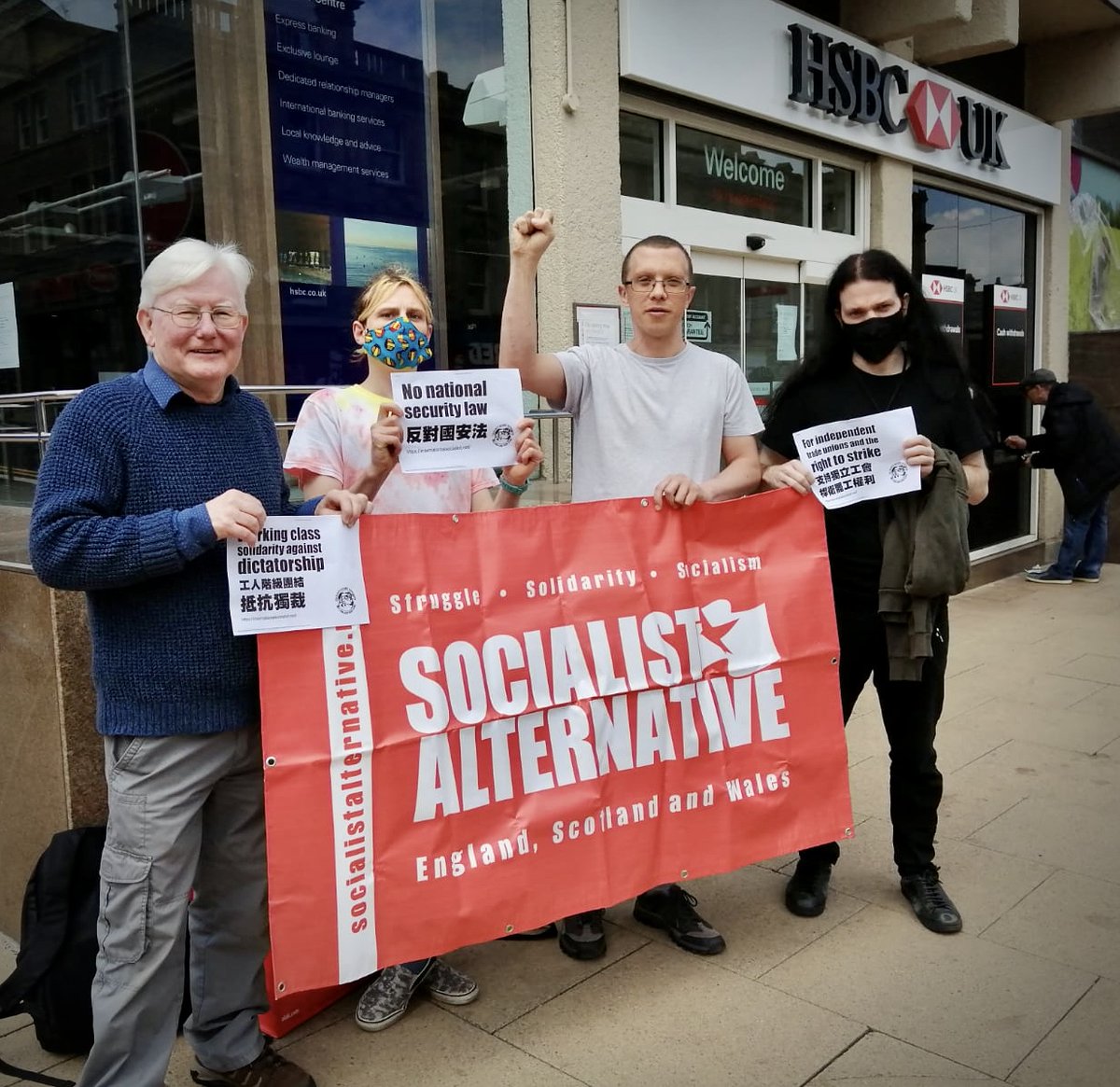 SolidarityHKCN's tweet photo. Today, we protested with @ISA_socialists  against the repression of the CCP regime and for working class solidarity to fight the dictatorship - free 'Long Hair', free the 47!

More protests  will follow in the next days. 

#FREEHK47 #DownwithCCP
#UnionRightChina
#FreeHK https://t.co/wIM8MTORJA