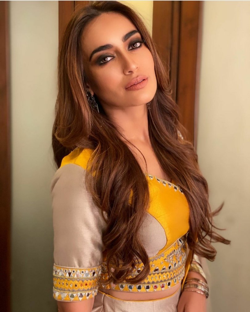 hobabarun's tweet photo. Happy Birthday Queen 
@SurbhiJtweets 
#HappyBirthdaySurbhiJyoti https://t.co/78tukmiCPn