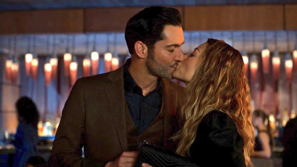 vetealamierrd's tweet photo. MR. AND MRS. G HAVE MY WHOLE HEART😭🤍 #Lucifer #LuciferSeason5B #Deckerstar https://t.co/0YBqlf9qfl