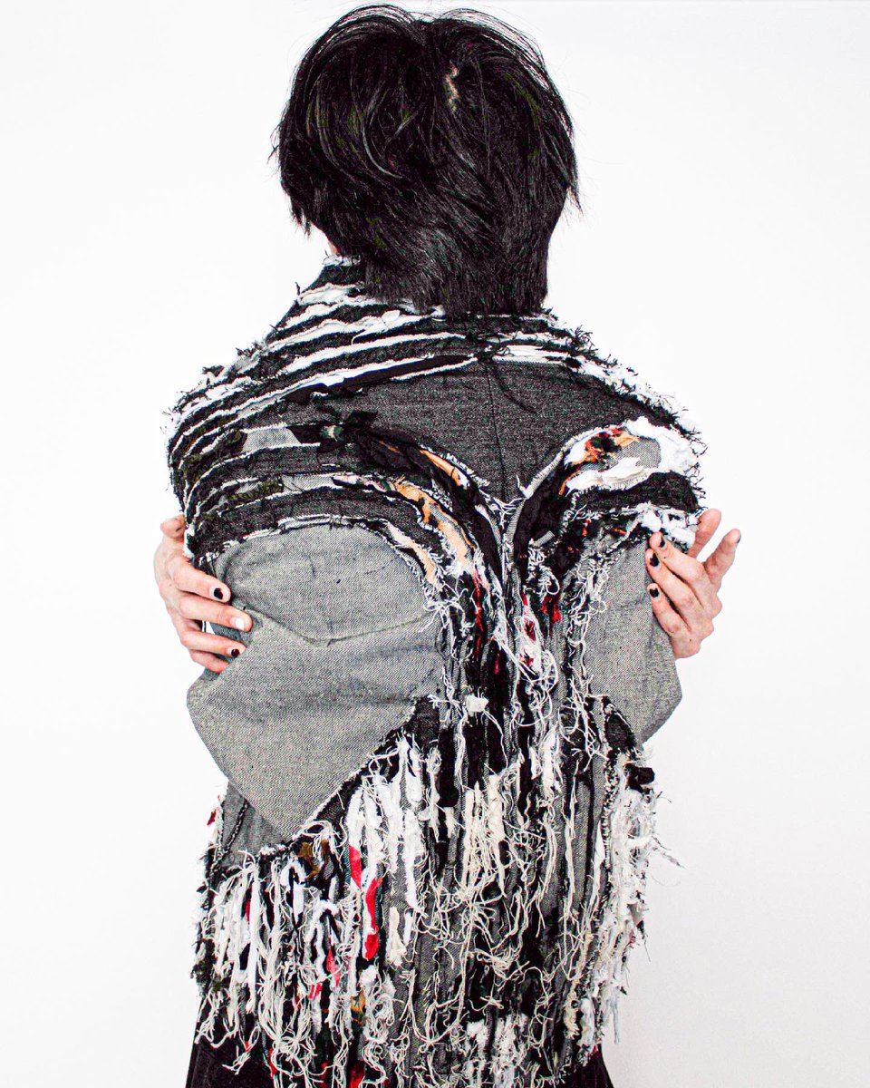 khromemag's tweet photo. ERGO [PROXY] is a New York-based experimental fashion label created by Jada Chen. The brand aims to serve as a catalyst for change through ideas and innovations that explore themes and technologies beyond convention. #fashion #newyork #womendesigner https://t.co/UfGAmZrMaU