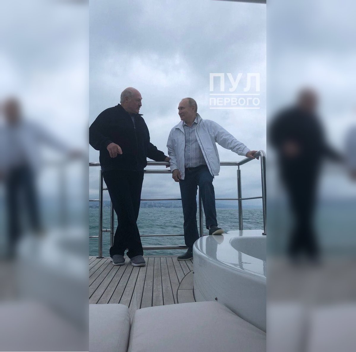 Путин в море