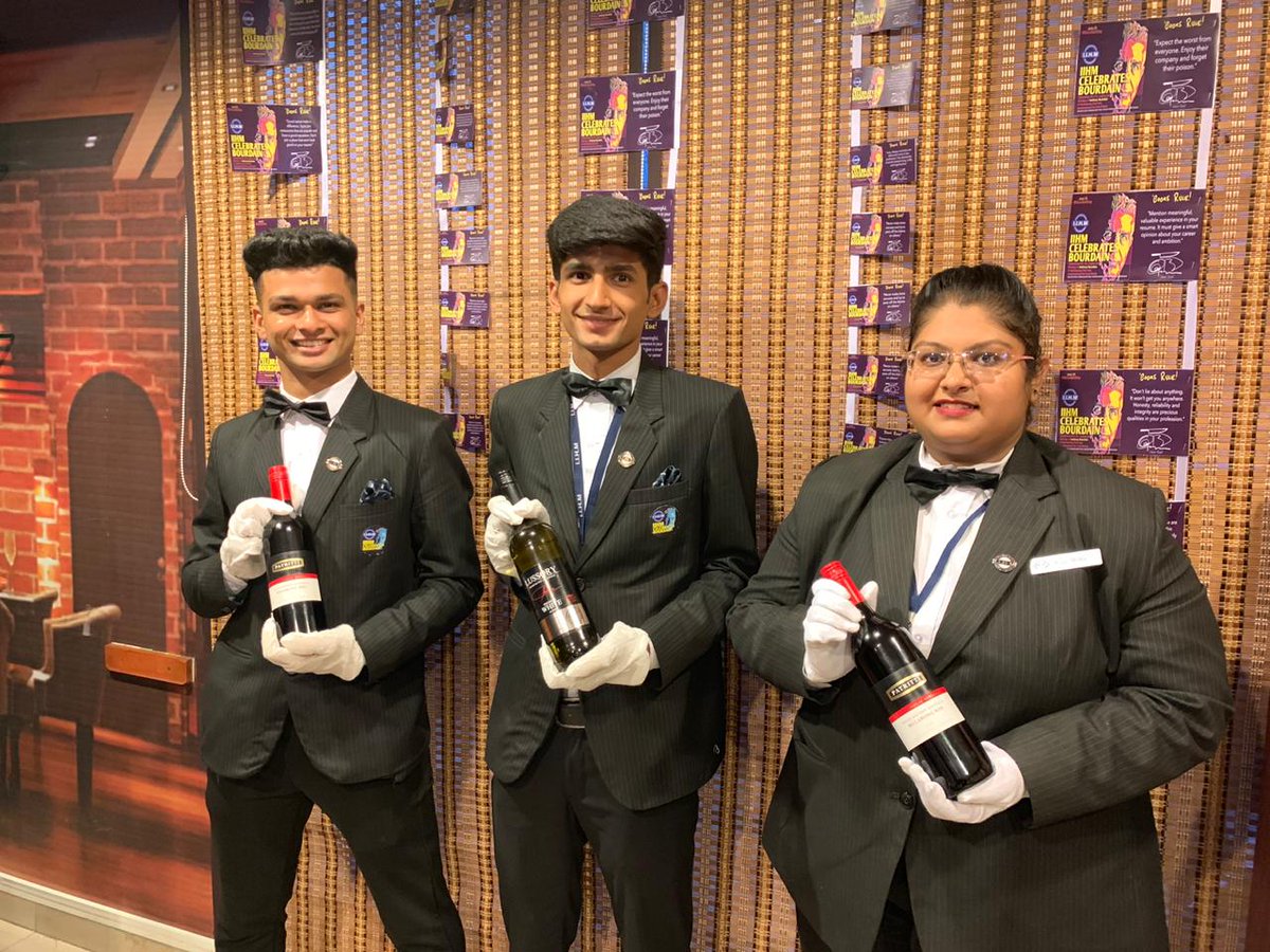 KhatriMonish's tweet photo. It's all about hospitality and fun.
#Smile 
#Hospitality
#iihmbest3years
#hospitalitybuzz
#HTDMIIHMADAY8
@tomishra 

@iihmahmedabad https://t.co/jQbXP0AjMS