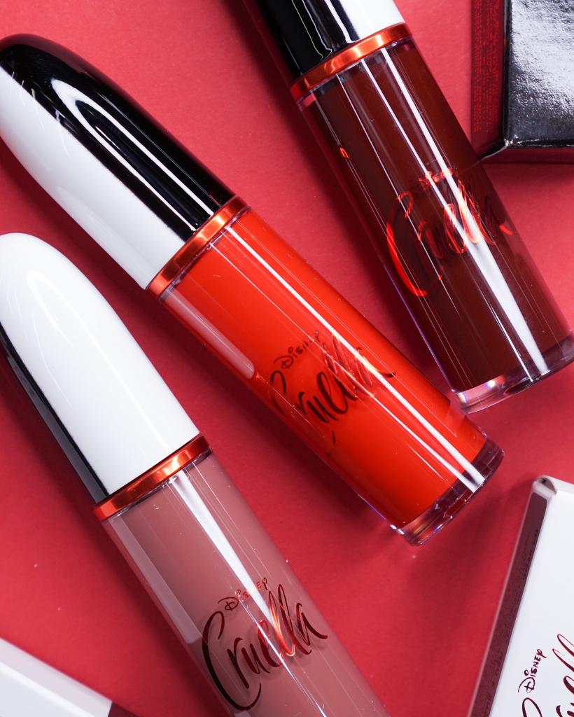 MACcosmetics's tweet photo. Three Disney’s #Cruella-inspired colours create endless #TwoTonedLip looks 💄💄. Let us know how you’re rocking Retro Matte Liquid Lipcolour / #TheDisneyCruellaCollectionByMAC. https://t.co/KY9E1RRkVx Repost: macartist_beige https://t.co/b7Ga5Ss0Z1