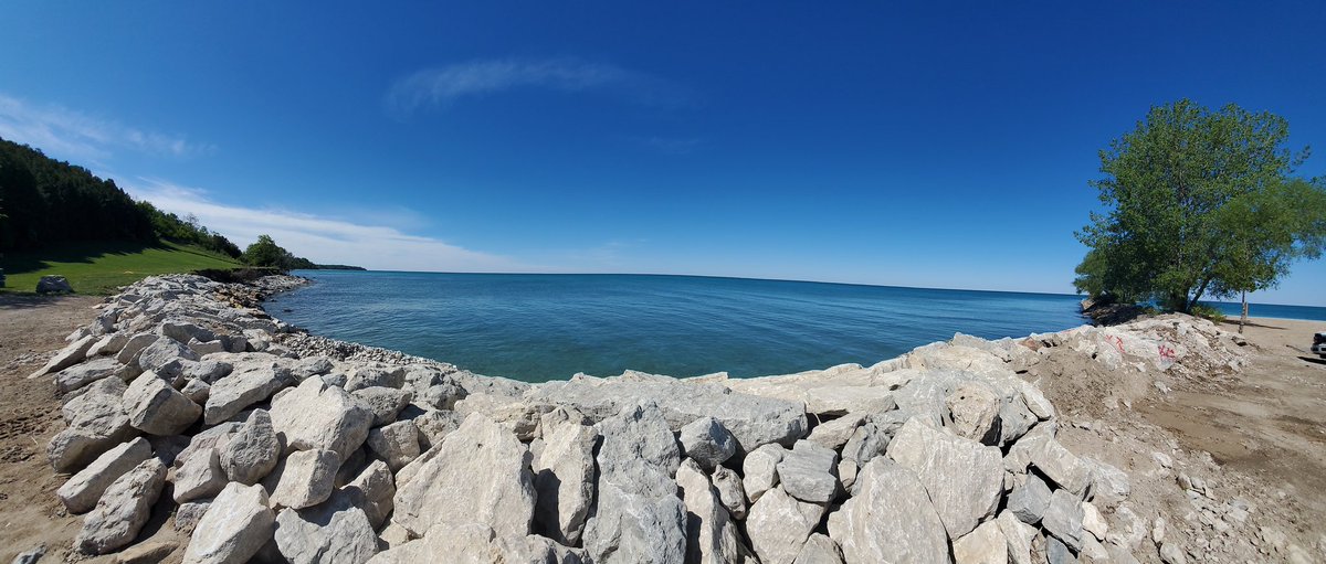 F3inGoderich's tweet photo. Good morning from #shoresoflakehuron #beachesclosed #colorfullake #BostontheGSD #rocks It's a good day to have a good day #ShareYourWeather @weathernetwork @MurphTWN @Northern_Ozbird @marsh_bay https://t.co/alljxAz9ca