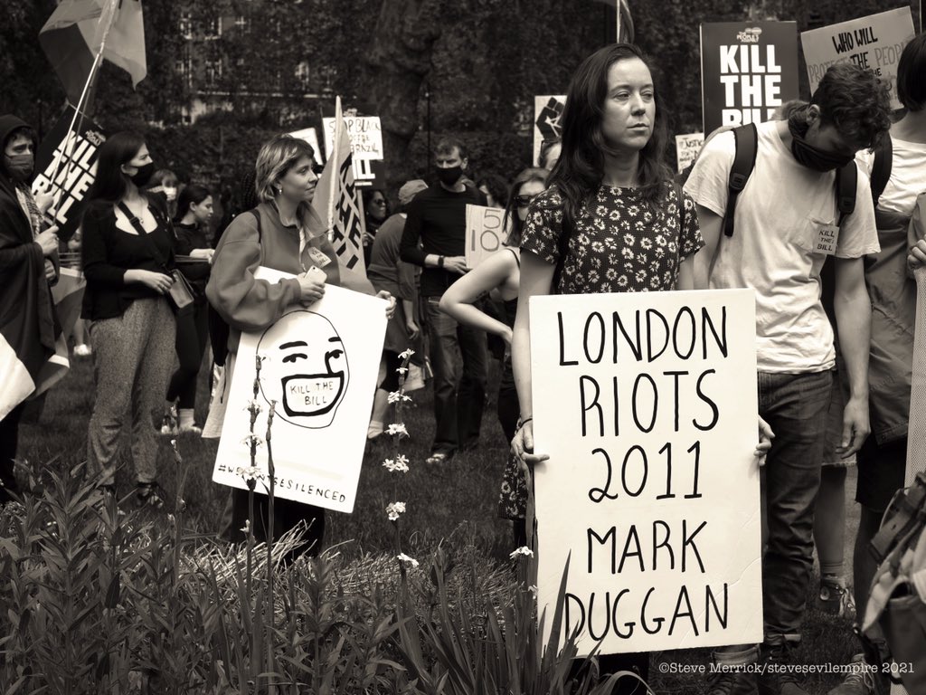 stevesevilempir's tweet photo. Kill the bill protest. London. 29/05/2021 #killthebill #xr #BLM #crime #protest #London #bolsonaro #HumanRights #policing @stevesevilempir #KillTheBill #KillTheBillProtest #ExtinctionRebellion #BlackLivesMatter https://t.co/2e8LcaGsnD