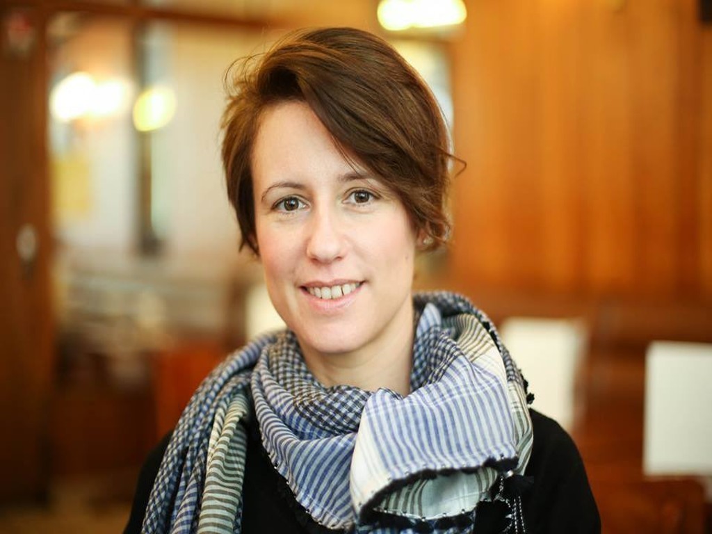 Eric_Anceau's tweet image. En ce #29mai qui veut dire beaucoup, j'ai une forte pensée pour Coralie Delaume qui nous a quittés beaucoup trop tôt.
En décembre dernier, Coralie a perdu son combat contre la maladie mais elle gagnera celui des idées. 
Il se paie aussi très cher, mais il est juste et triomphera.