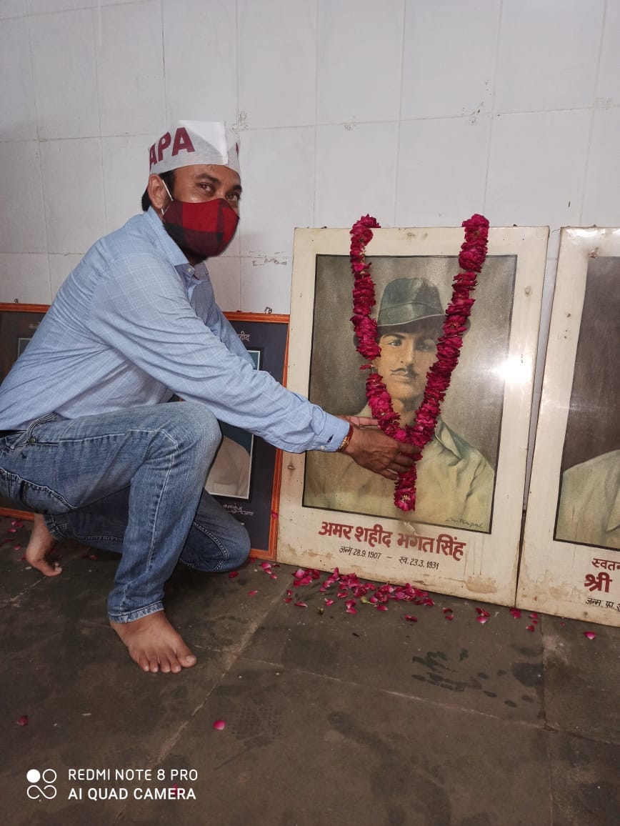 Papango_in's tweet photo. धर्म युद्ध 
याद है न,
देर ही सही पर
विजय निश्चित है.

हम..डटेंगे.. लड़ेंगे..जीतेंगे

अभिभ��वक एकता जिंद���बाद

टीम पापा
9557300600 https://t.co/6Kg87Dv2Xv