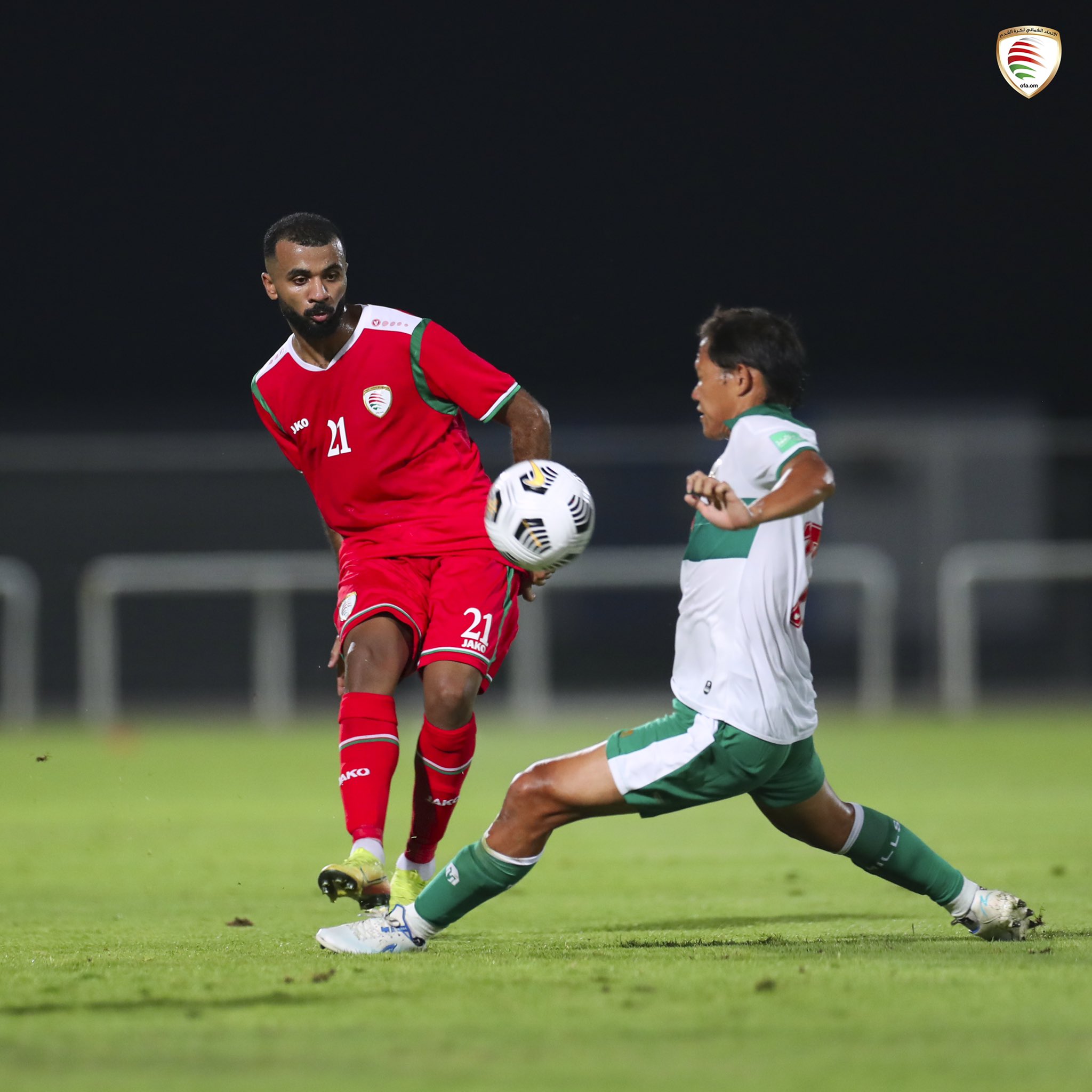 Оман суперлига турнирная. Оман суперлига турнирная. Оман суперлига турнирная. Оман футбол. Юссуфа мукоко футболист.