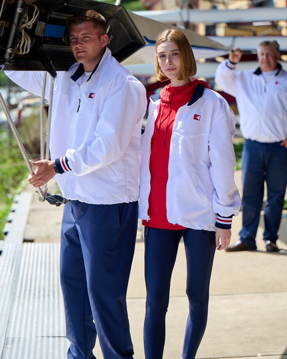BoathouseSports's tweet photo. Olympian, John Strotbeck, giving the newbies some lessons!

#nauticalcollection #tailwind #performancehoodie #performancegear #madeinusa #boathousesports https://t.co/yNg4c2430X