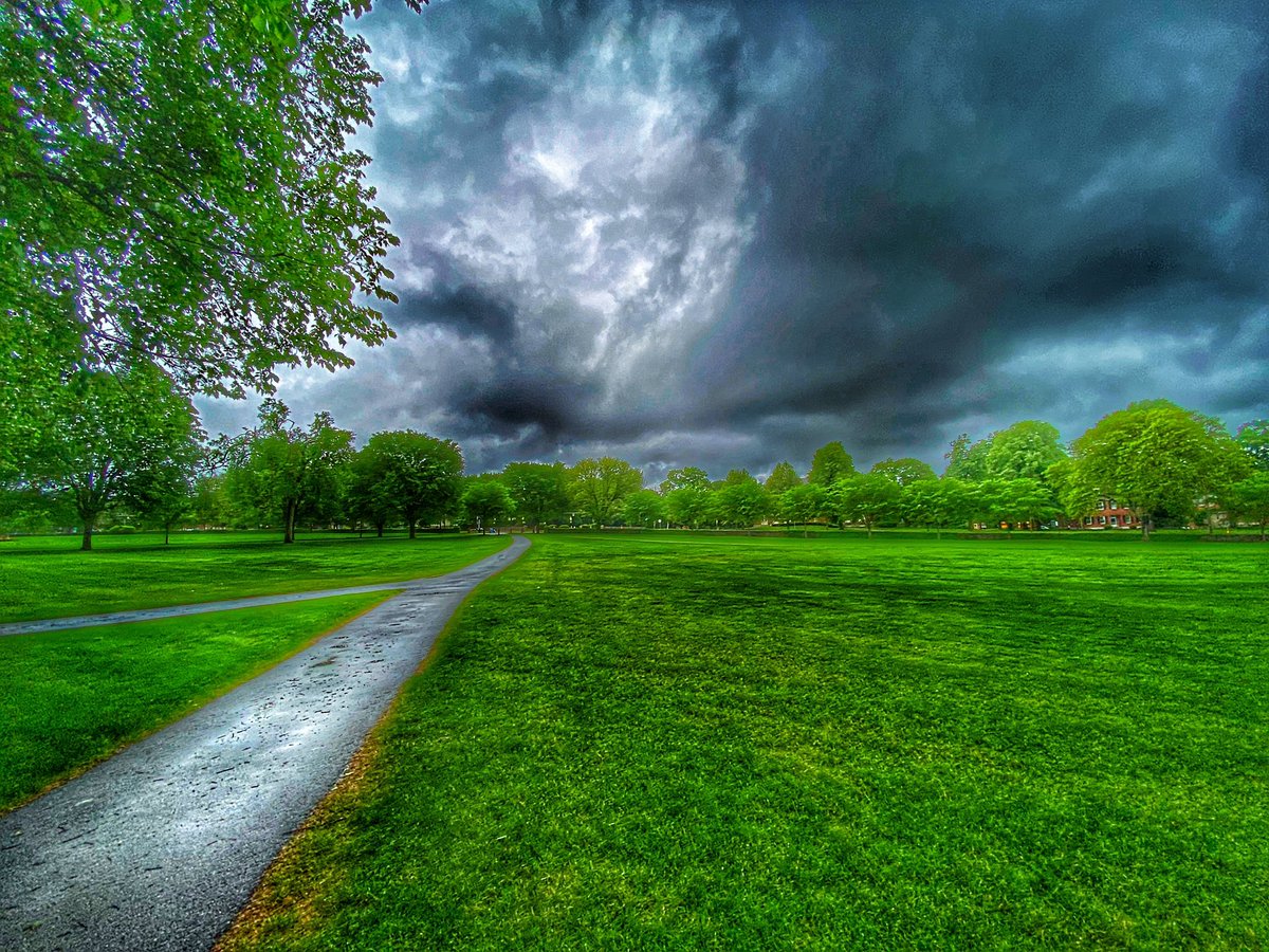 GSWoodward's tweet photo. #satstatchat @HWYRT
45ยฐ rain, wind
Iโve struggled to get running healthy for two years.
Hope died two years ago
The brain is a complicated organ
Today, at long last, I ran on two good ankles.
Perhaps this is a turning point,
in my life
in running
#widowed #JustShowUp #DoTheWork https://t.co/voXfZ553Sw