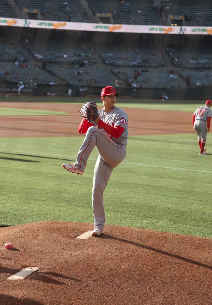 大谷翔平の立ち姿が美しい ブルペン写した 高画質の1枚 に米絶賛 額に入れたい The Answer