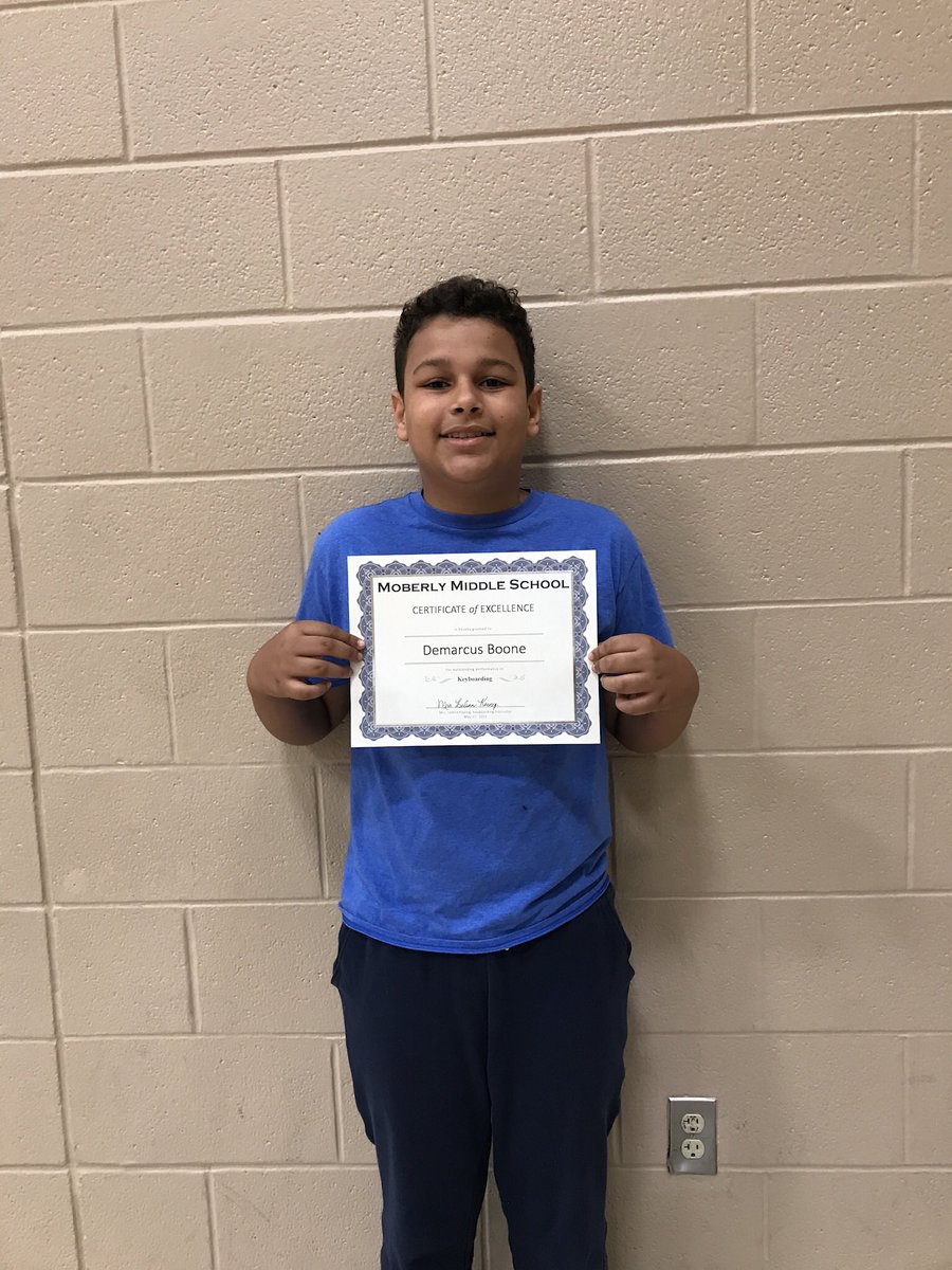 MMSchallengers's tweet photo. So many awesome kids this year! Here are a few pictures of a few of them being recognized on the last day of school. https://t.co/Q3EQmzeliP