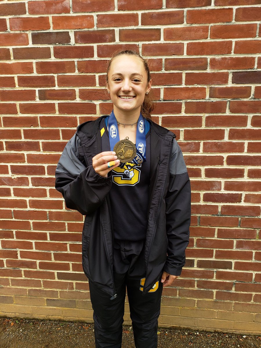 SolancoTrack's tweet photo. Congrats Katie!! 6th place in pole vault in PIAA state meet! https://t.co/0rYmljA6Fg