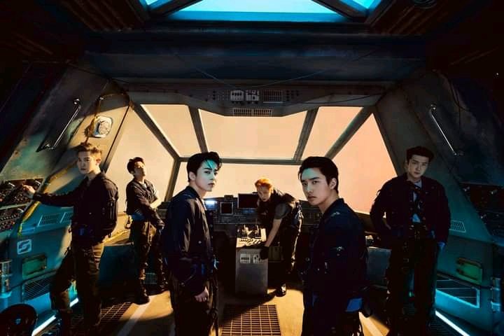 Koreayanah_Oh's tweet photo. Thank you for tonight's teaser! It takes away the exhaustion I had this day😭💙 #EXO_EPISODE02 #DONT_FIGHT_THE_FEELING #SEHUN_Targeted #CHANYEOL_Targeted #BAEKHYUN_Targeted #DO_Targeted #XIUMUN_Targeted #KAI_Targeted #LAY_Targeted #weareoneEXO https://t.co/f2EsFfOCjO