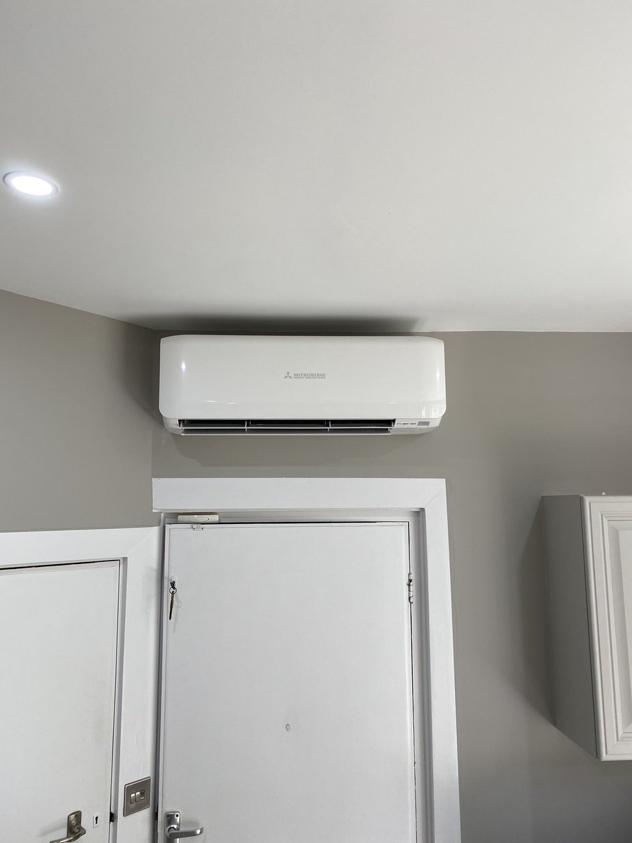 Polarcold1's tweet photo. New a/c system installed in an office in a residential property https://t.co/aq8mWwHkuX