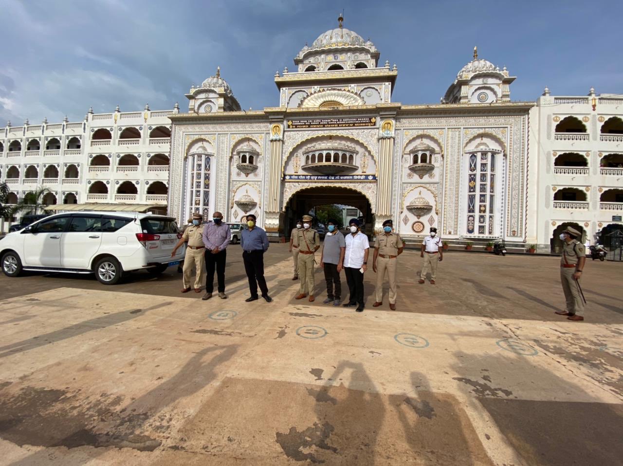 Bhaskar Rao on Twitter: "Million thanks from Bidar Gurudwara &amp; Citizens  to Dr Harminder Singh,North California and @sanjiv_2002(Sanjiv  Rao,Delhi)Baljeet Singh,Gurdwara, Bangalore for sending first set of  OxygenConcentrators. May Wahe Guru bless ...