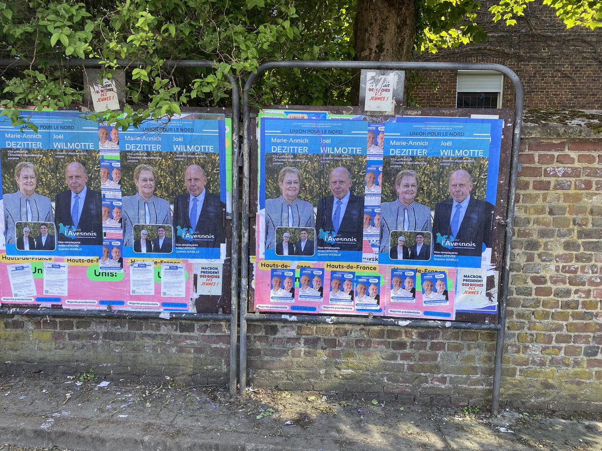 quentinmabillle's tweet image. #UnisPourLAvesnois Une belle opération de tractage et de collage sous un beau soleil de l’#Avesnois avec toute l’équipe de la @Les12eme ! #electionsdepartementales #LR