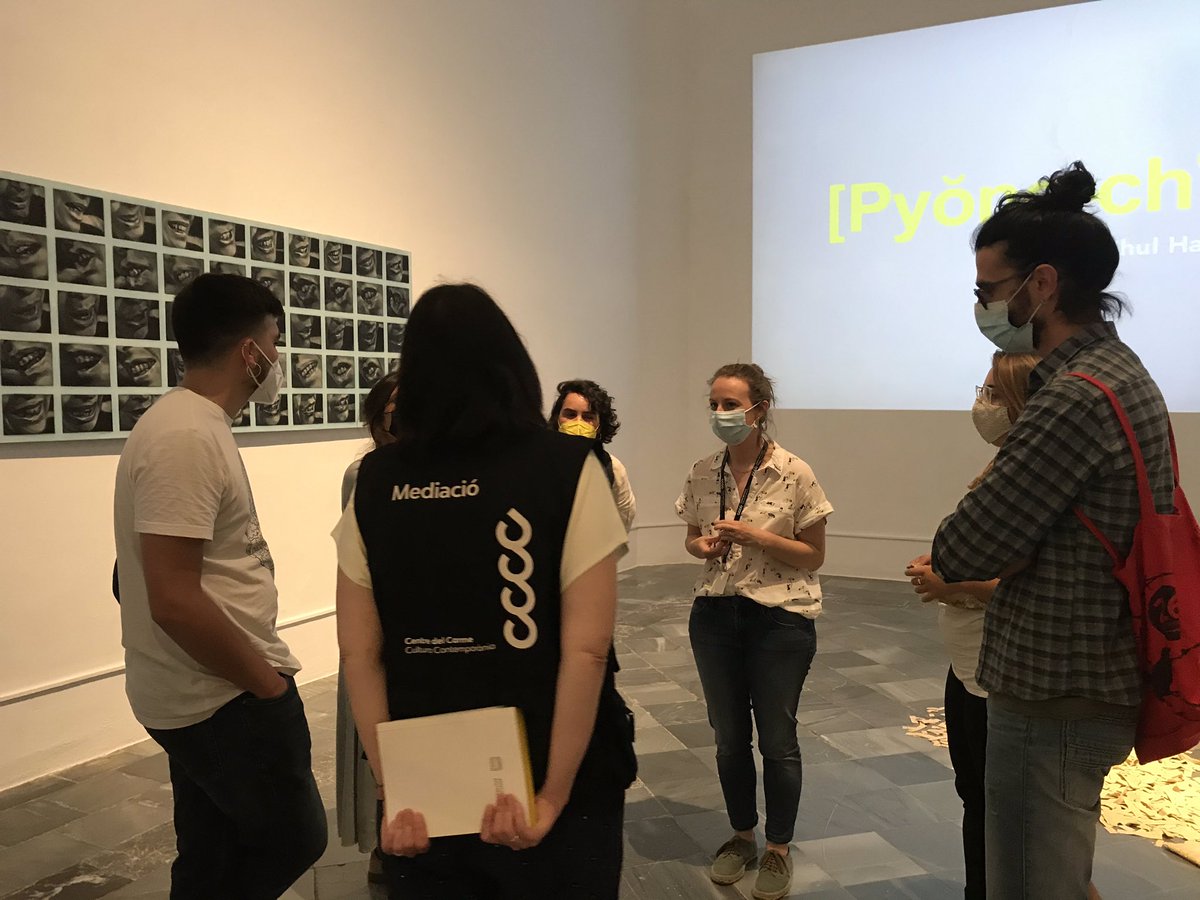 centredelcarme's tweet photo. #PERMEAOBERT

💡 A partir de l’exposició "Art Contemporani de la @generalitat", els estudiants del #MàsterPermea tutoritzats per @JordiFerreiro, ens presenten diferents propostes d’exploració de les obres de l'exposició a través de pràctiques didàctiques i artístiques. https://t.co/qkCF5XjLo4