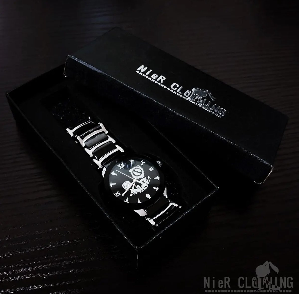 NieR_tokyo's tweet photo. 🎁本日〆切プレゼント企画🎁

【NieR FACE LOGO腕時計】

🎁4名様にプレゼント🎁

◼応募方法
フォロー(@NieR_tokyo) &amp; RT
◼締切〆  本日24時

※鍵垢の方も対象内です。
カラーはご当選時ブラックorホワイトからご選択頂けます。

是非ご参加ください🙇‍♂️🙇‍♀️ https://t.co/MgMzuSHlw2