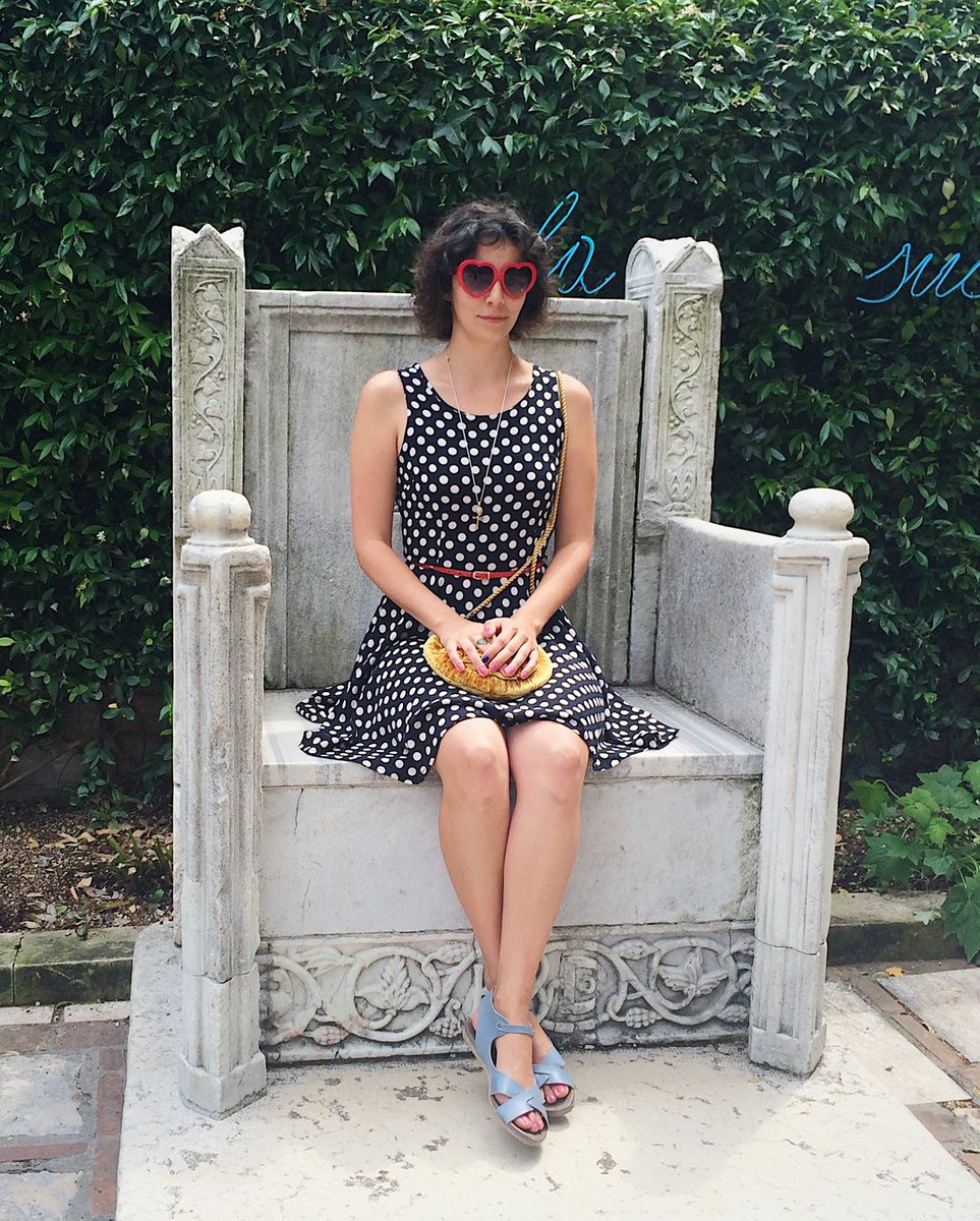 From the archives: That time I was channeling Peggy Guggenheim on her throne in Venice 😍

@peggyguggenheimcollection 

Looking forward to being back there soon! So happy and grateful it is now a possibility. 👌🏽

#ladolcevigna #ladolcevita #polkadots #venice #venezia #ven