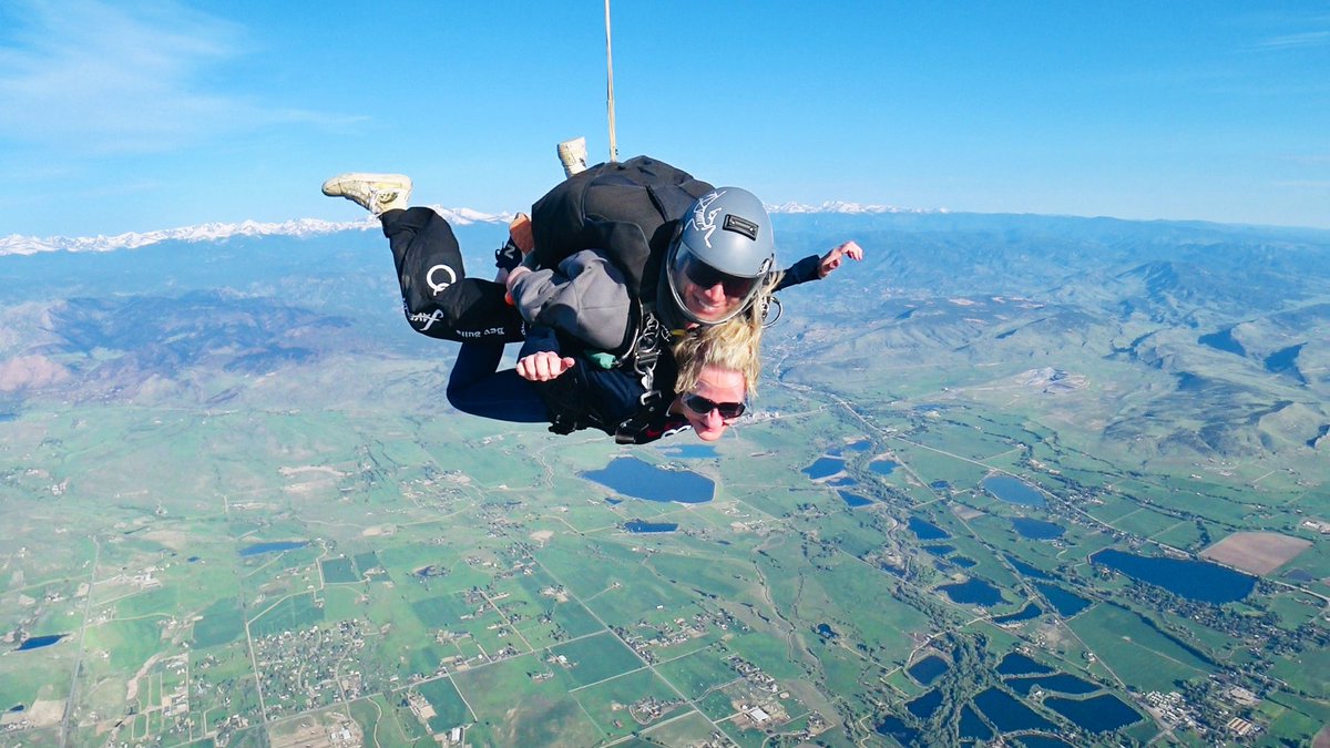Frenchbiche's tweet photo. So I did something new today...๐ช๐ค๐ป๐๐ผ
#MileHighSkyDive #LiveUnbound #FirstTime https://t.co/QH0jToxbUJ