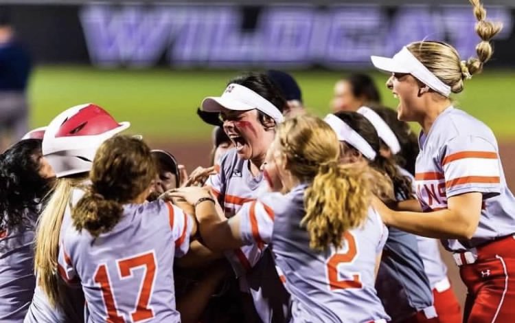 There’s nowhere else I’d rather be on the first day of summer! 
#RTB 🛶 #WTB 💪🏼 #GU 🐎