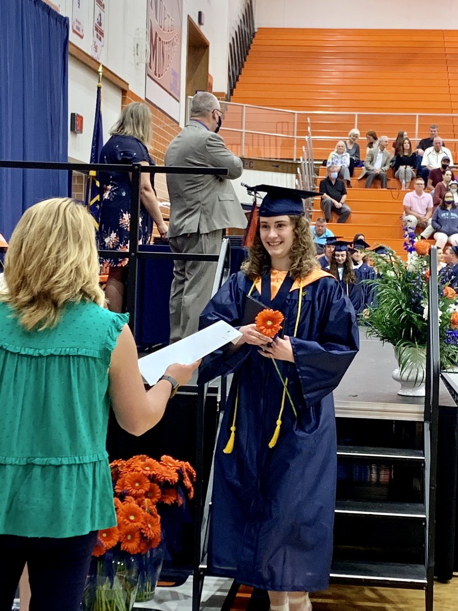 northchoirdept's tweet photo. Graduation 2021 Highlights https://t.co/OwyN9u5m5D