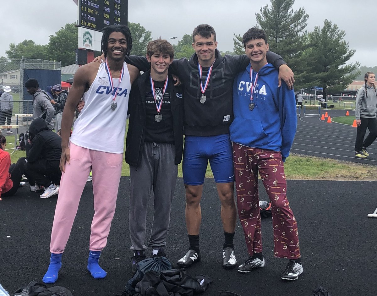 CVCA_TRACKandCC's tweet photo. REGIONAL RUNNER-UPS!!! 🥈🥈🥈🥈

Boys 4x100m of Jack Peak, Gabe Nevmerzycki, Ty Bova and David Lewis are STATE BOUND running 43.90 to place 2nd at the Regional Championships! https://t.co/IqGENBOqjZ