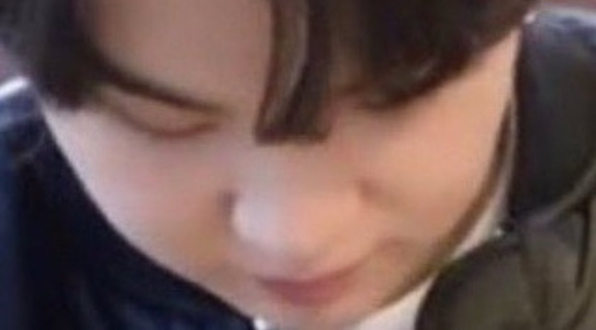 lowqualtybts's tweet photo. love is stored in Yoongi’s cheeks :( https://t.co/OVIxaPgoNm