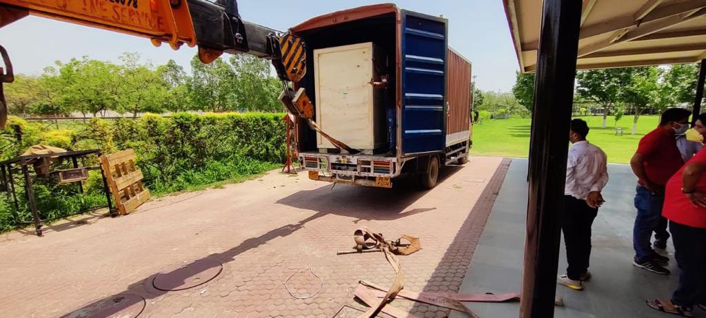 CryptoRelief 🇮🇳(Now Blockchain For Impact - BFI) (@cryptorelief_) on Twitter photo Head's Up! The PSA plant arrives at Terapanth Bhawan, Delhi.
Kudos to <a href="/AirFoundation2/">Air Foundation</a> for this initiative that organised procurement. #CryptoRelief is happy to engage and support 💪🇮🇳✊
#CryptoVsCovid #DelhiFightsCorona #IndiaFightsCorona #COVIDEmergencyIndia Head's Up! The PSA plant arrives at Terapanth Bhawan, Delhi.
Kudos to <a href="/AirFoundation2/">Air Foundation</a> for this initiative that organised procurement. #CryptoRelief is happy to engage and support 💪🇮🇳✊
#CryptoVsCovid #DelhiFightsCorona #IndiaFightsCorona #COVIDEmergencyIndia
