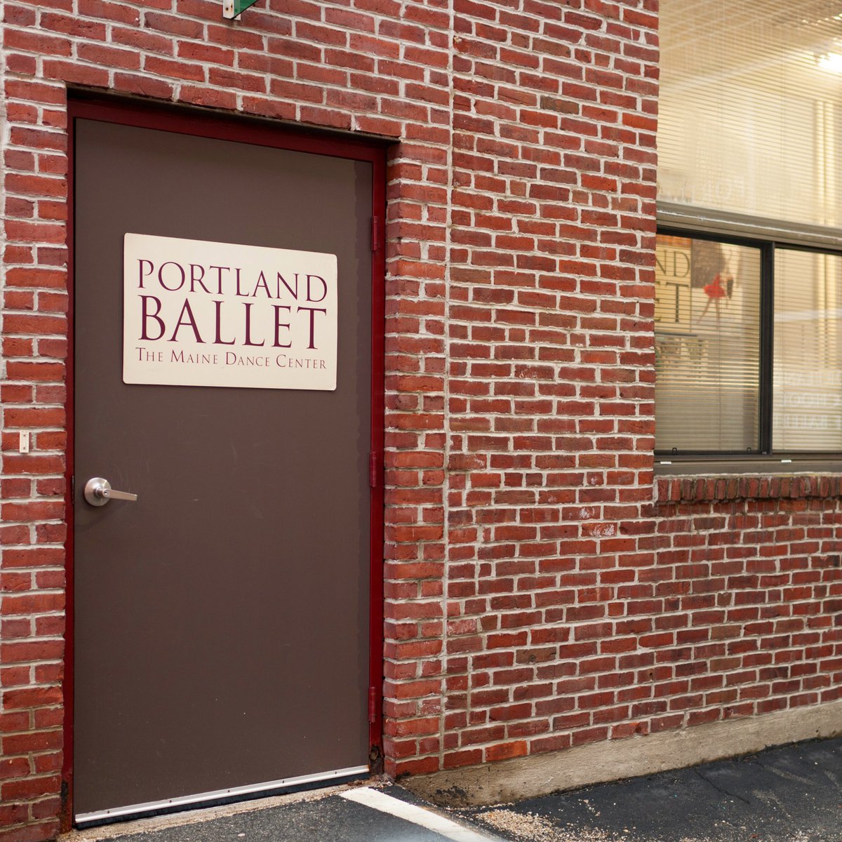 PortlandBallet's tweet image. 🥳 We made it through a crazy school year! Congratulations to all of our PSB students 🎉 and a big thank you to all their families! 🙏🙏
⁣
We are looking forward to an exciting new school year and season already... but until then, enjoy your summer! ❤️ #PortlandBallet