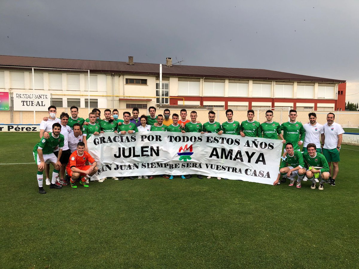 FutSJDonibane's tweet photo. Temporada HISTÓRICA! SOIS INCREÍBLES y solo podemos daros las gracias 💚💚
#Orgullo #BetiBerde #VamosVerdes #2RFEF #Playoffs #Goazen #Soislahostia #Donibane #Gracias #Eskerrikasko #Sijoder https://t.co/0Ud9FGDr4D