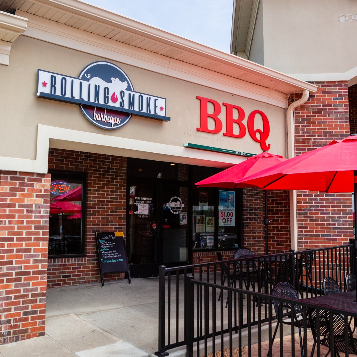 rsbbque's tweet image. When you want the best BBQ around and a crew that treats you like an old friend, you've come to the right place! #RollingSmokeBarbeque #SupportLocal