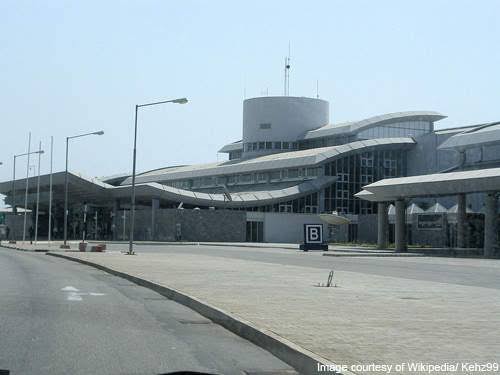 pinnaclegrafix_'s tweet photo. In the #6YearsInOffice of the Buhari-Osinbajo Administration, there has been the reconstruction of:
- Nnamdi Azikiwe International Airport Abuja.
- Aminu Kano International Airport Kano
- Port Harcourt International Airport Port Harcourt
These are hard facts! https://t.co/cVYDUUVaOf