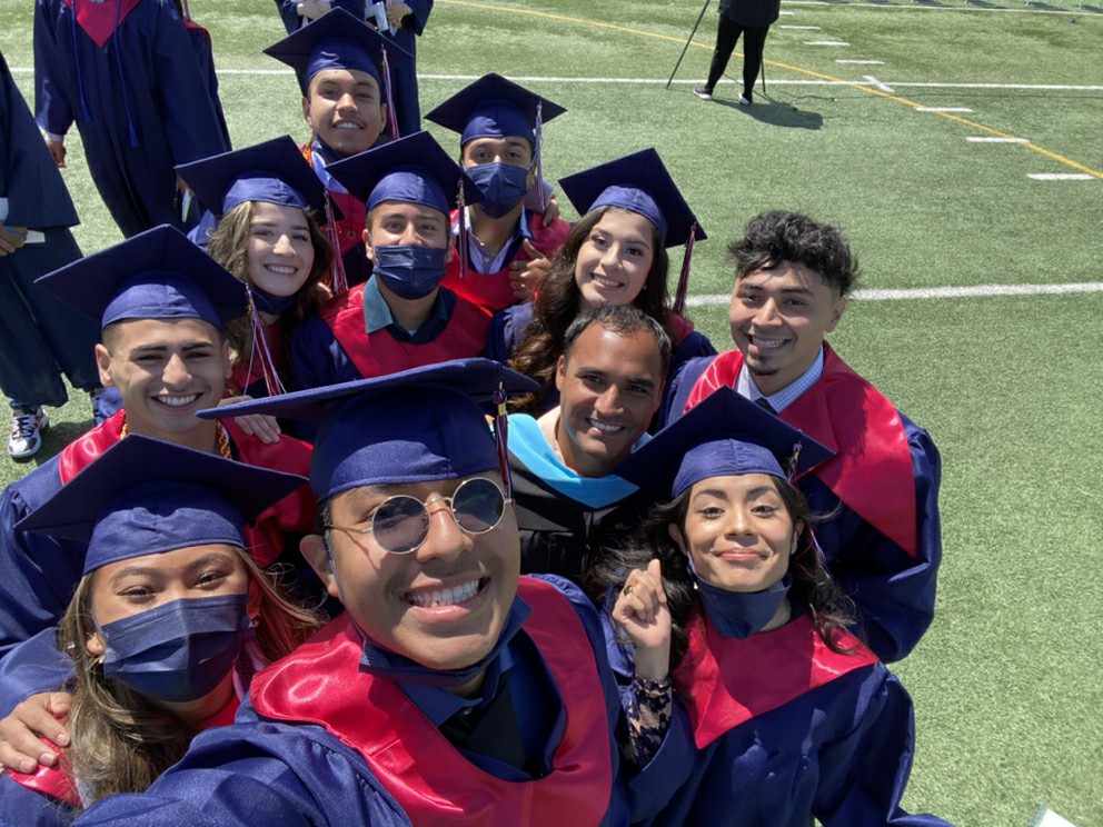 Truman_Soccer's tweet image. Such a great group of kids! I can't wait to see what the future holds! You all will do great things in life! Congratulations!