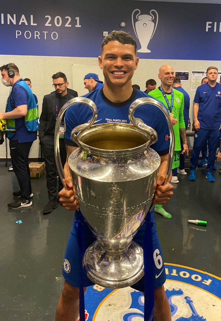 Thiago Silva. 🏆🇧🇷
